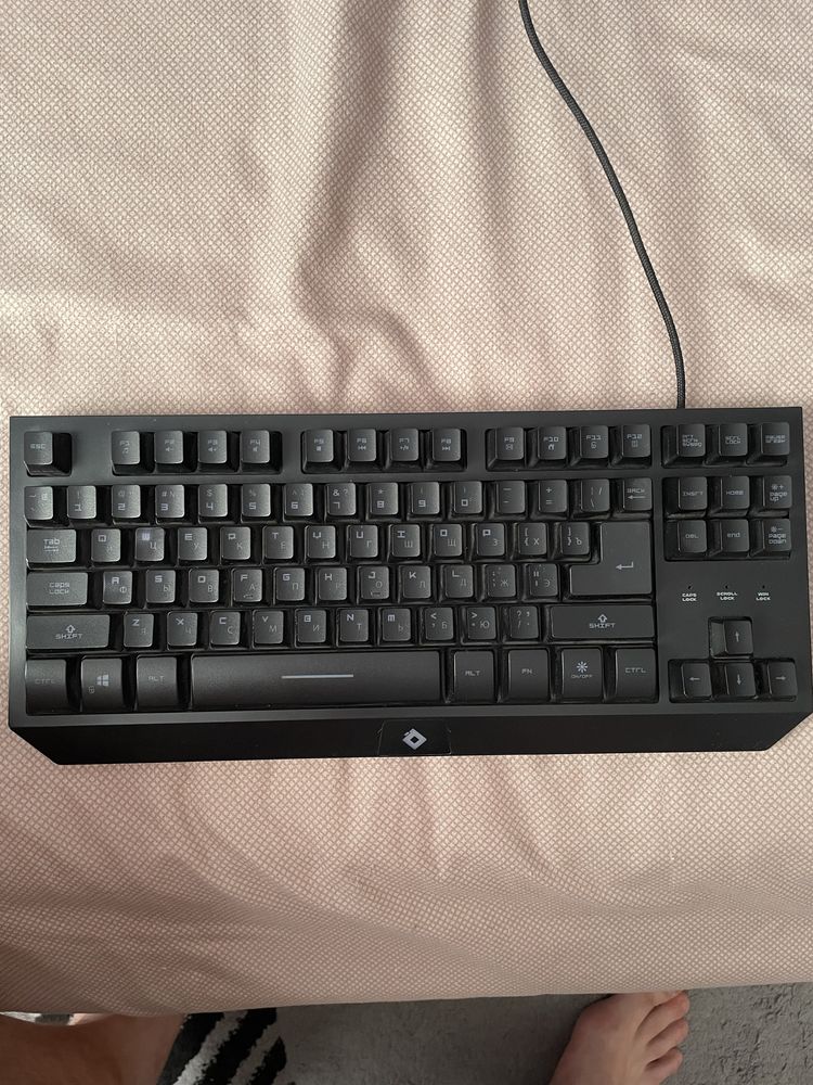 Игровая клавиатура Tesla tkl