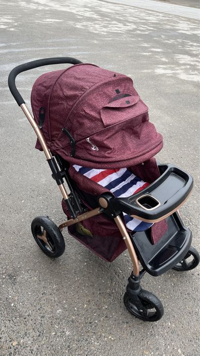 Детская коляска в хорошем состоянии