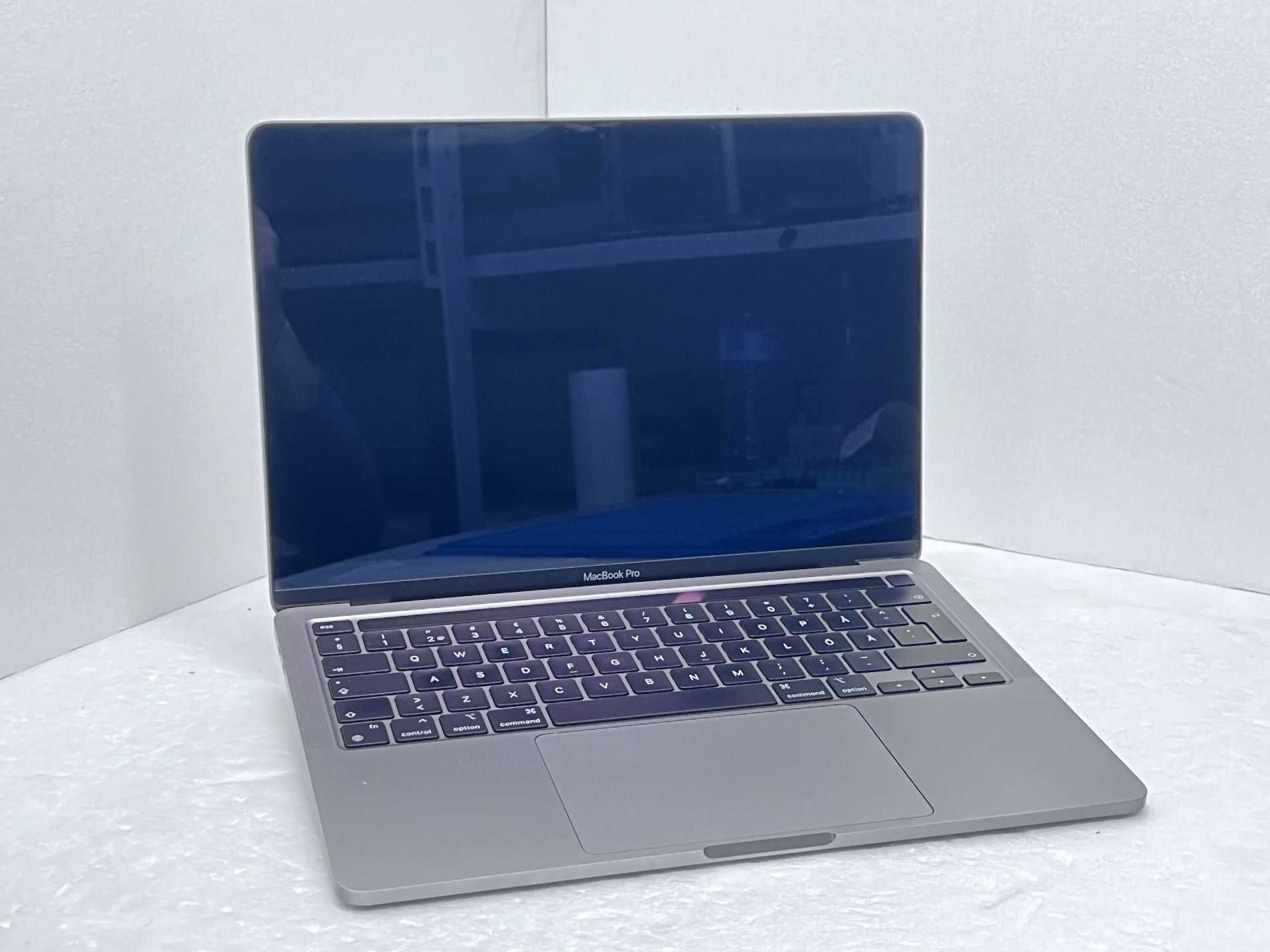 Apple MacBookPro17.1 M1 2020 A2338 M1 16GB 256GB/-> Отлично състояние