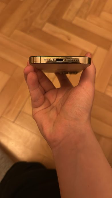 vand iphone 13 pro gold