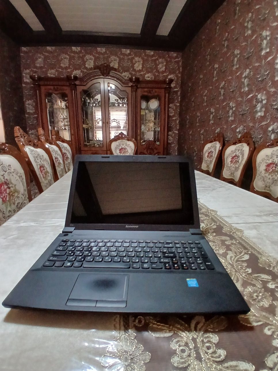 Ноутбук "Lenovo"