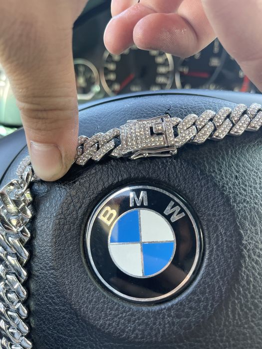 Lanț cuban cu cristale minerale