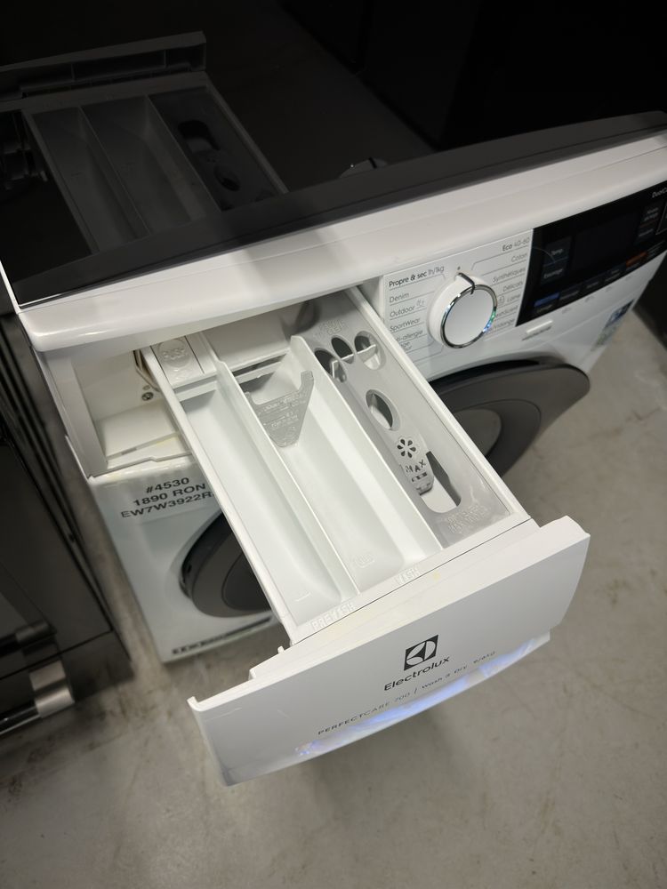 Masina de spalat rufe cu uscator Electrolux EW7W3922RA