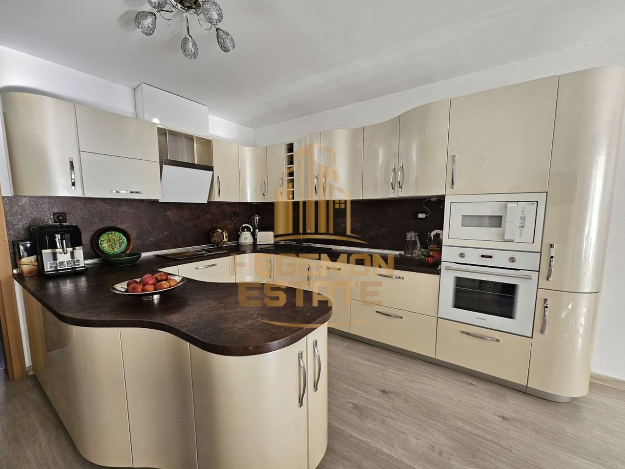Продава се Къща в с. Соколово, Област Добрич - 128 кв.м за 1993 €/кв.м - Снимка #2