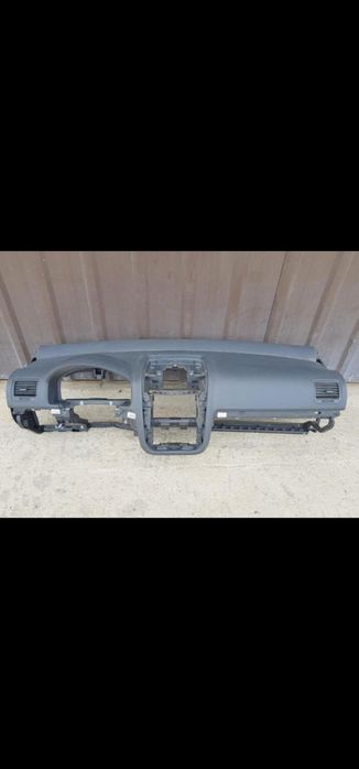 Plansa bord vw golf5 jetta