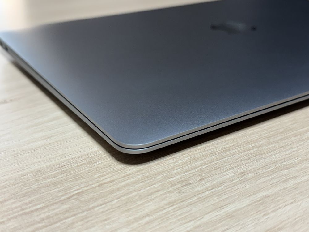 Apple MacBook Air M1