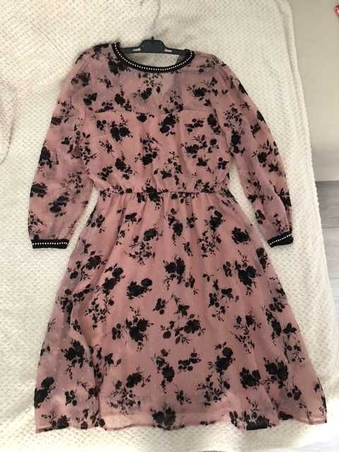 5 красиви рокли - допълнителна информация и цени за всяка в описанието