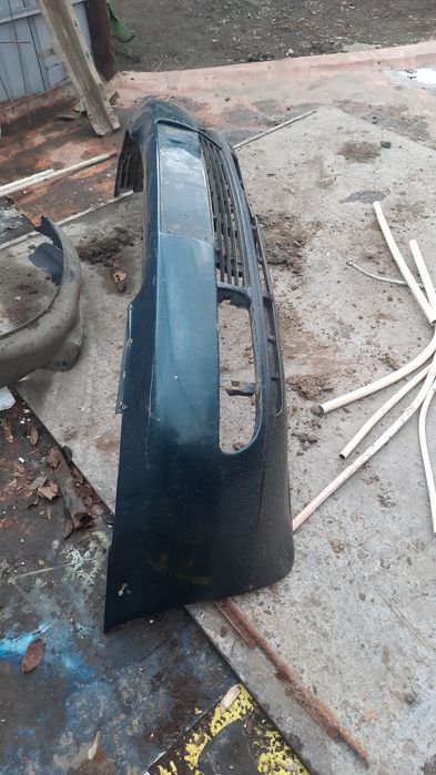 Бампер ауди а4 передний