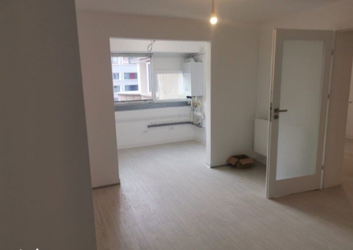 Apartament 3 camere Ramada
