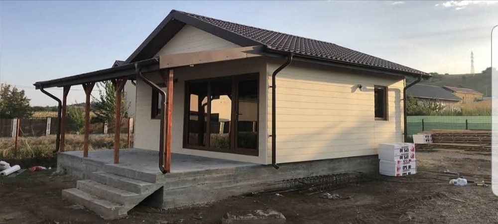 Casute de locuit învelite cu panou senwis