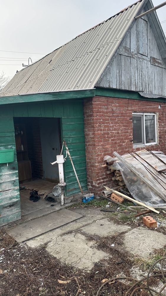 Продам дачу на Мирном