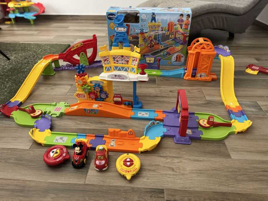 Traseu mare de masinute Vtech