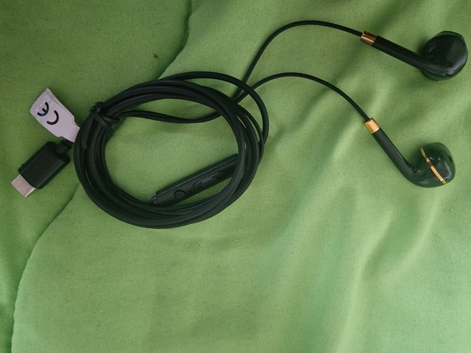 Слушалки безжични lenovo