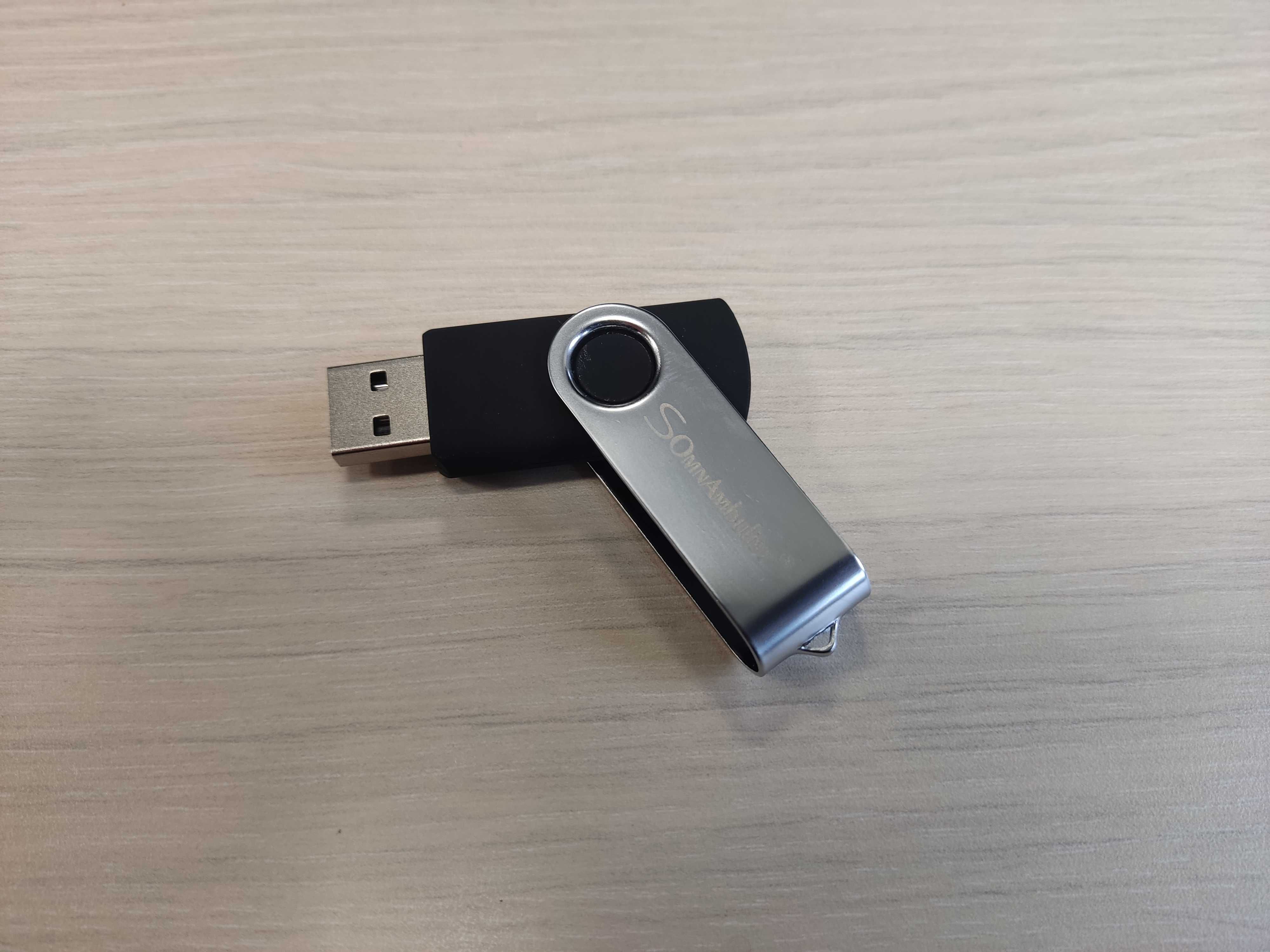 Продавам USB флашка 64GB