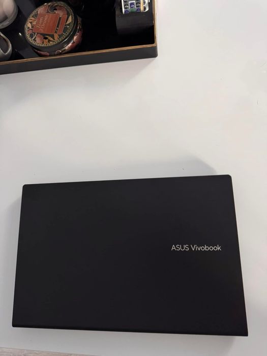 Laptop ASUS VivoBook 15 X1500EA garantie ian 2025
