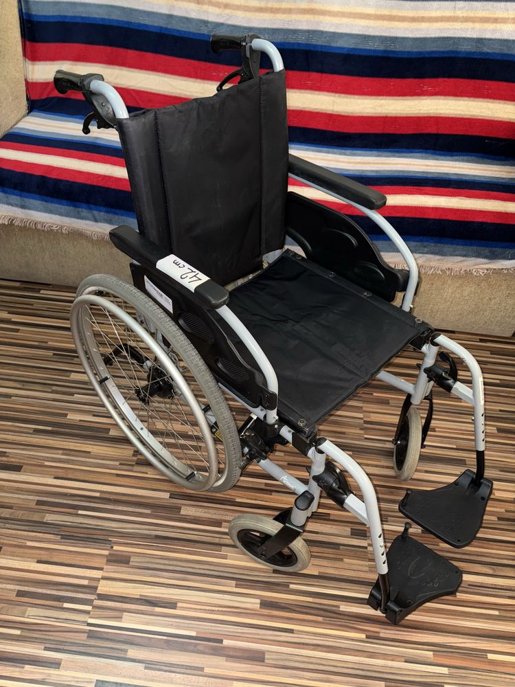 Carut rulant handicap dizabilitati batrani (ca nou)