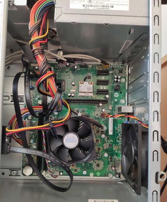 Компютър Hp Pro 3400 MT Intel i3 3240 250GB hdd 4GB ddr3 1333 Coreboot