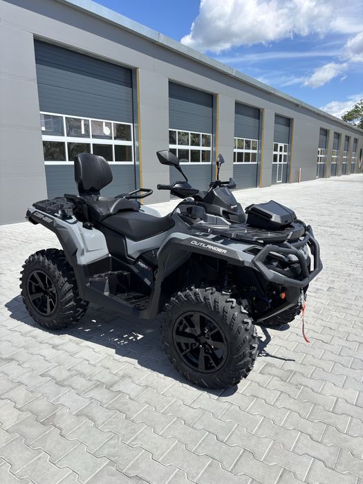 Can am outlander 1000r fara abs ! 750 km 13350 € + tva