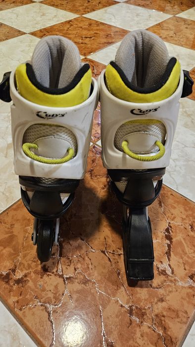 Vând role mărime reglabila