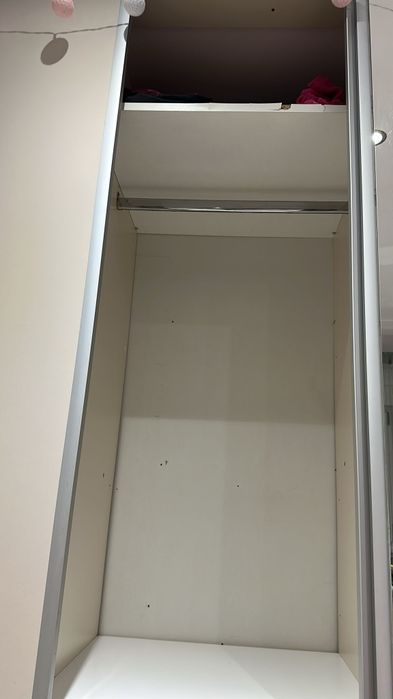 Dulap cu oglindă