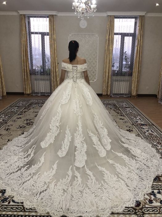 Свадебное платье
