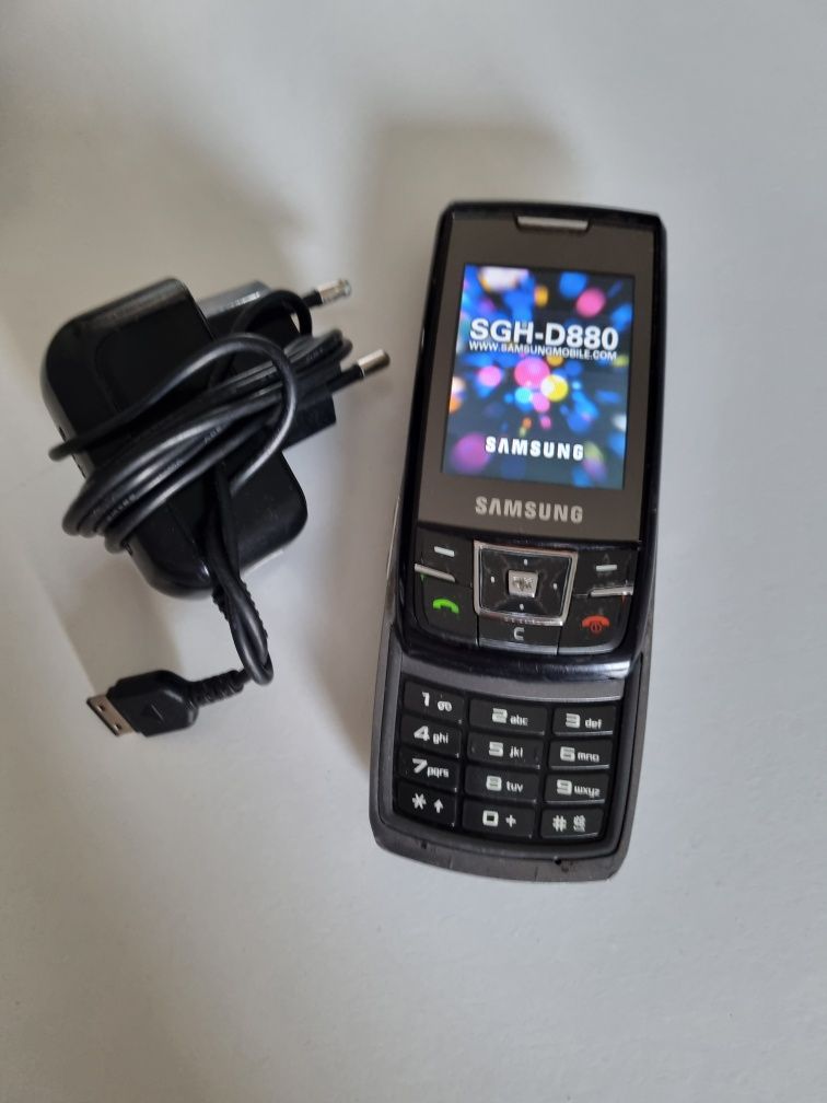 Super telefon cu doua procesoare  SGH - D880 cu adaptor original