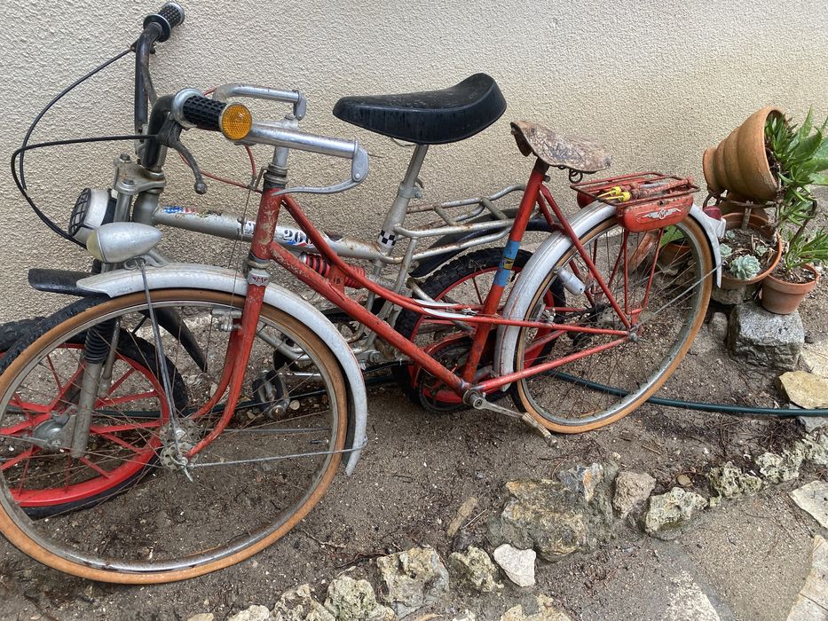 Bicicleta antica motobecane anii 50’