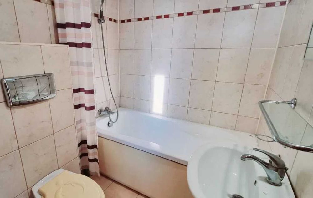 Дава се под наем Тристаен апартамент в Пловдив, Каменица 1 - 88 кв.м за 214.2 € - Снимка #4