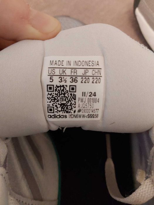 Adidași Adidas Cloudfoam – mărimea 36 (5 US / 3.5 UK)