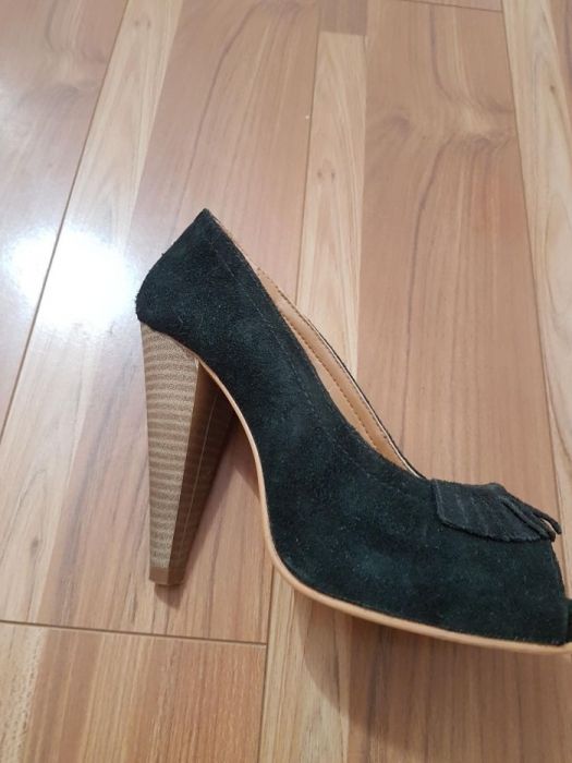 Pantofi peep-toe piele intoarsa - marimea 36