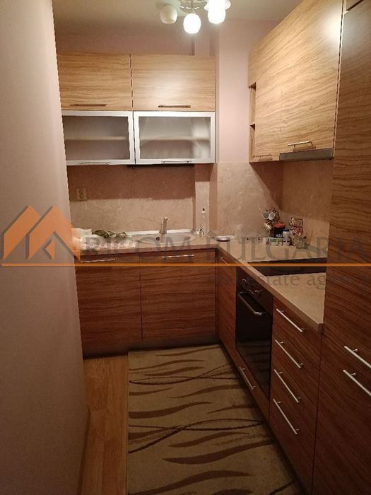 Продава се Двустаен апартамент в Варна, Център - 59 кв.м за 2967 €/кв.м - Снимка #2