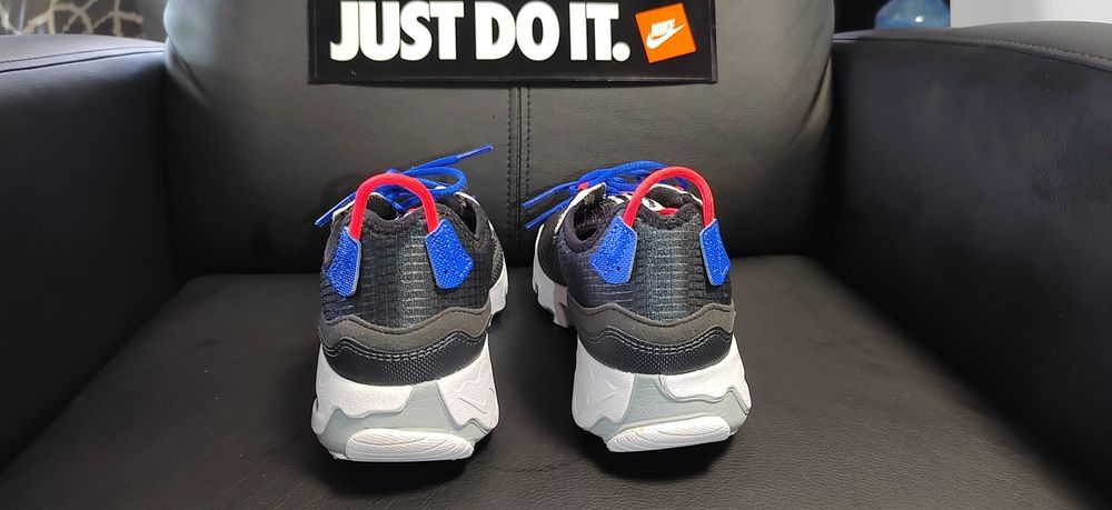 Nike React Live, номер 38,5