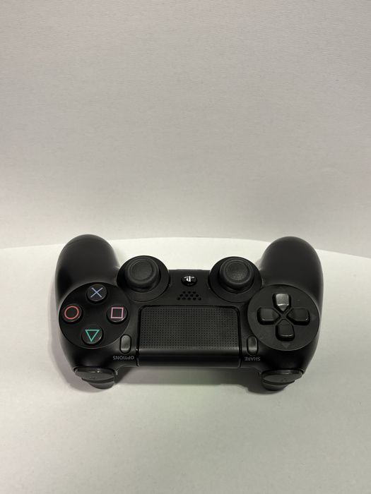 MDM vinde: Controller PS4/Maneta PS4, Negru.
