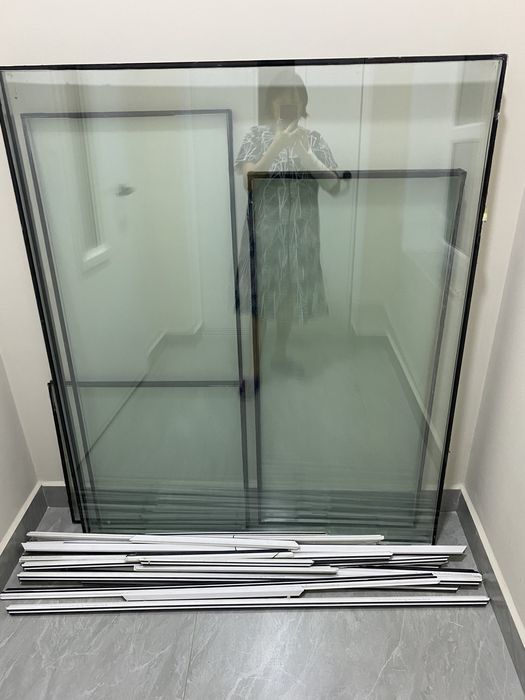 Стеклопакеты с двойным остеклением , в хорошем состоянии со штапиками