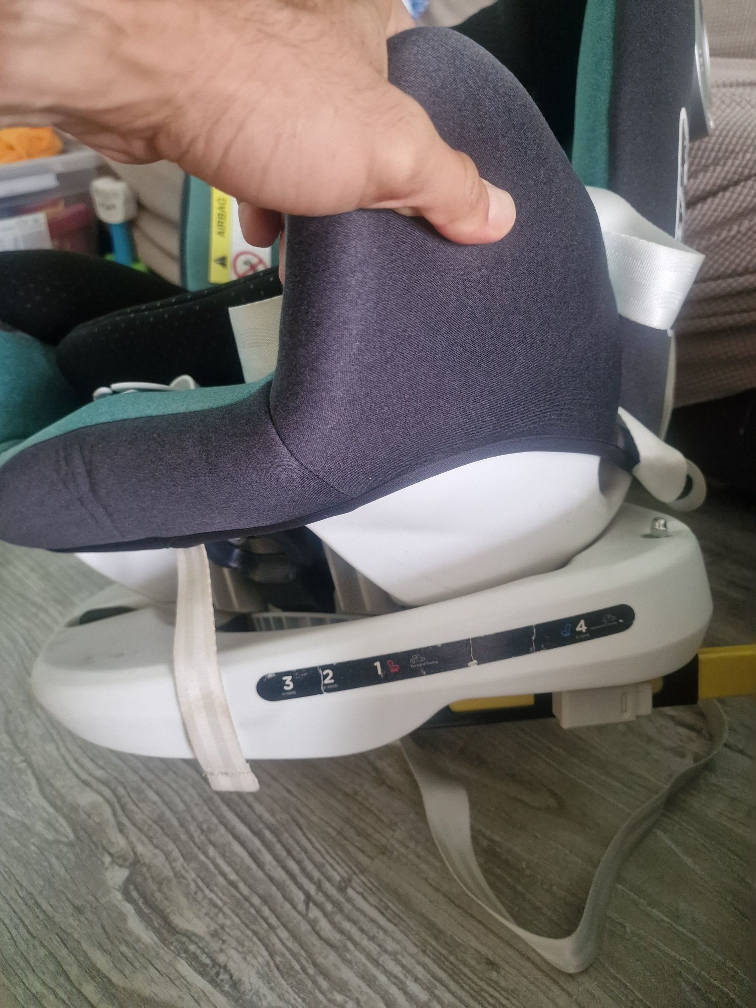 столче за кола въртящо Lorelli isofix