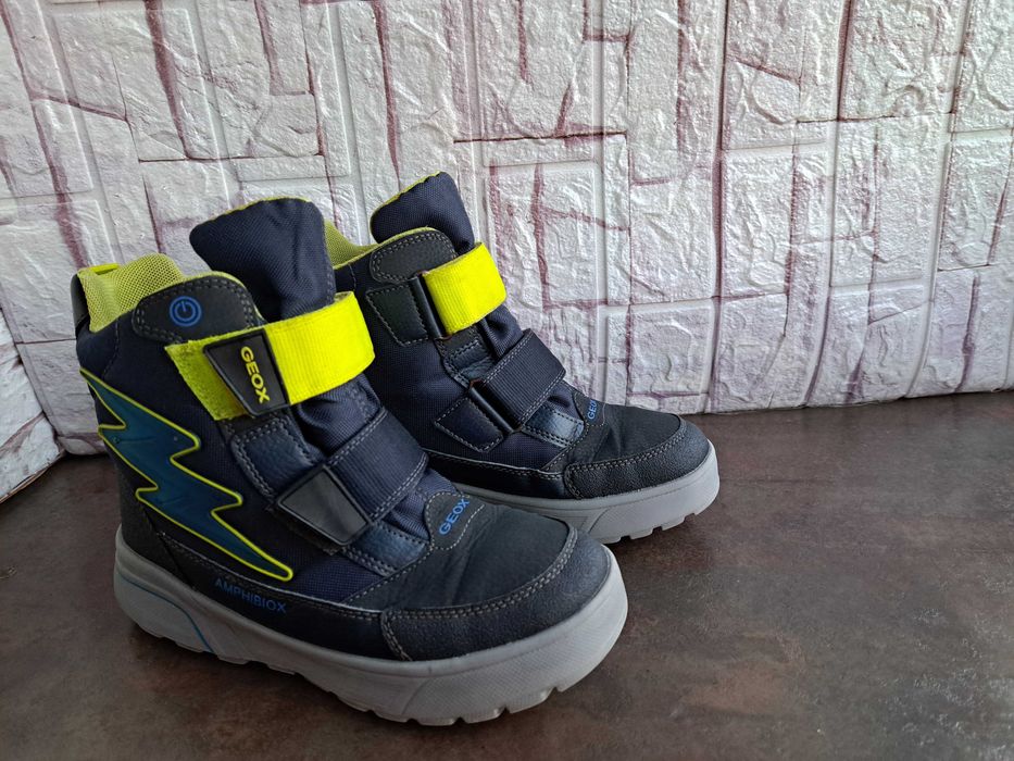 детски ботуши,зимни обувки,боти,апрески,Geox номер35 за момче,геокс
