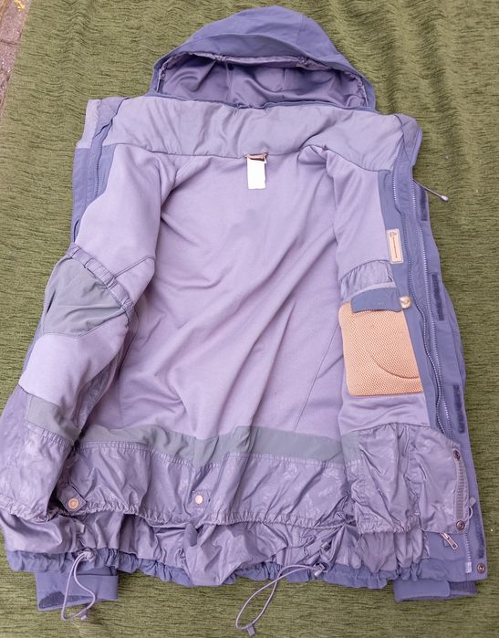 Vând geacă de bărbați The North Face!