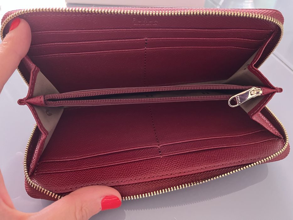 Кожено протмоне Furla