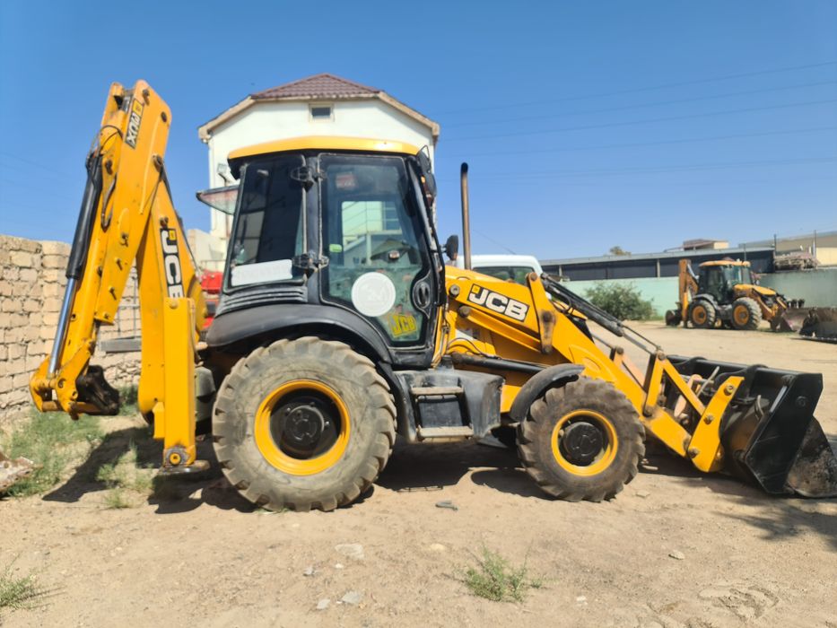 Продам Экскаватор погрузчик jcb