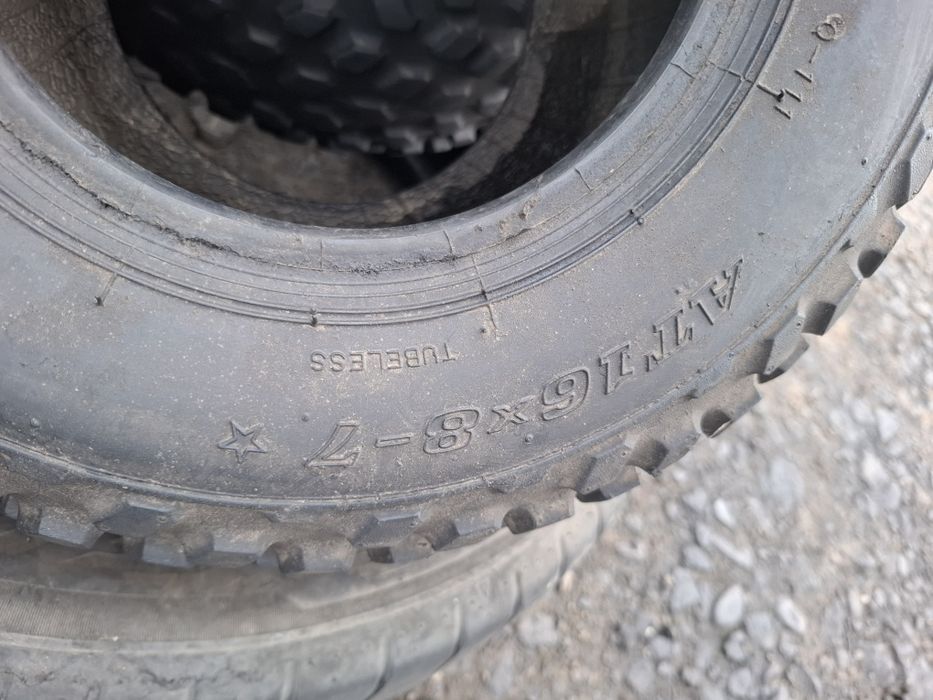 Vand 2 anvelope AT 16×8-7 dunlop bune fara defecte