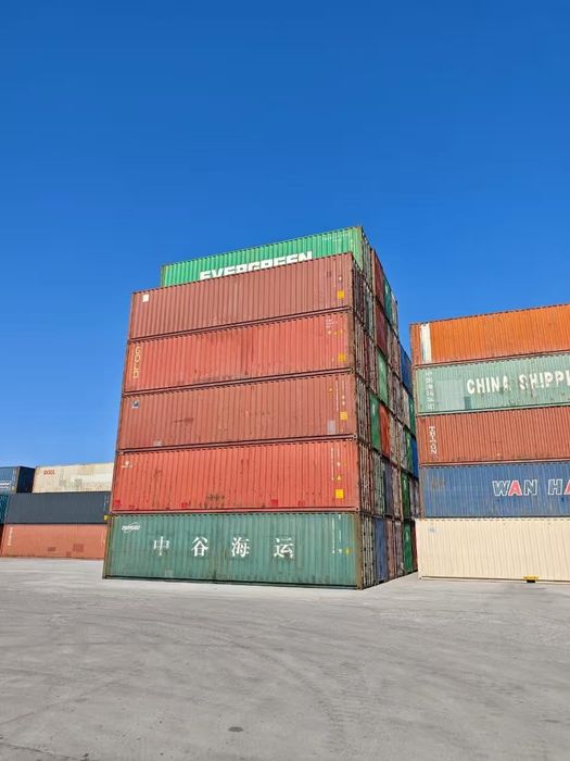 Контейнер сатамын, Атырауда