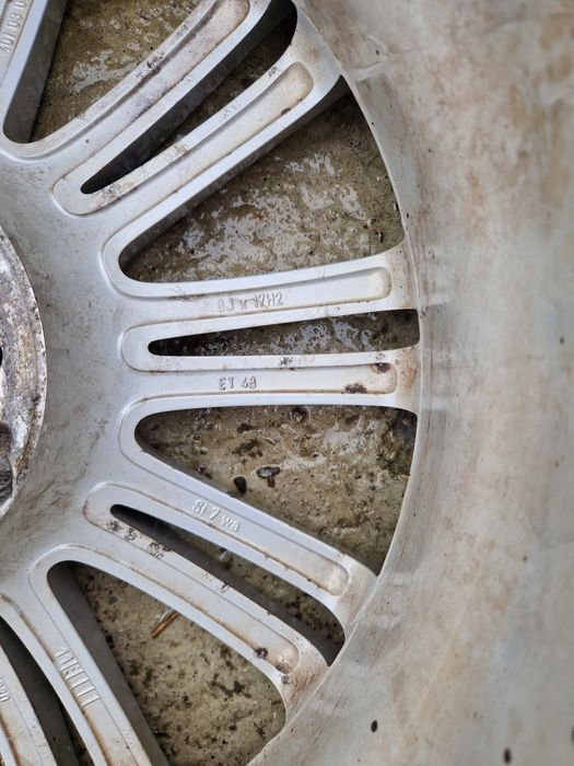 O 1 janta aliaj Mercedes E class w212 17 8j et 48 A2124010302