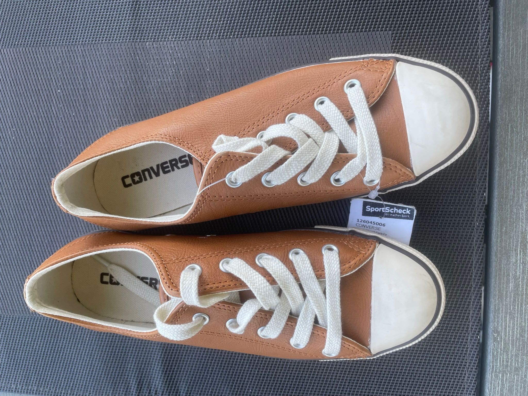 Чисто Нови Обувки Converse - 37.5 номер