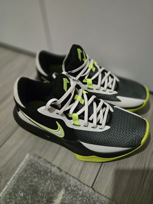 Nike Precision 6