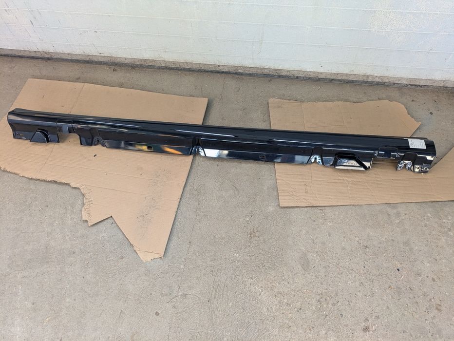 Prag stânga Mercedes Benz C Class W205 AMG