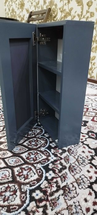 Компьютерный стол в хорошем состоянии