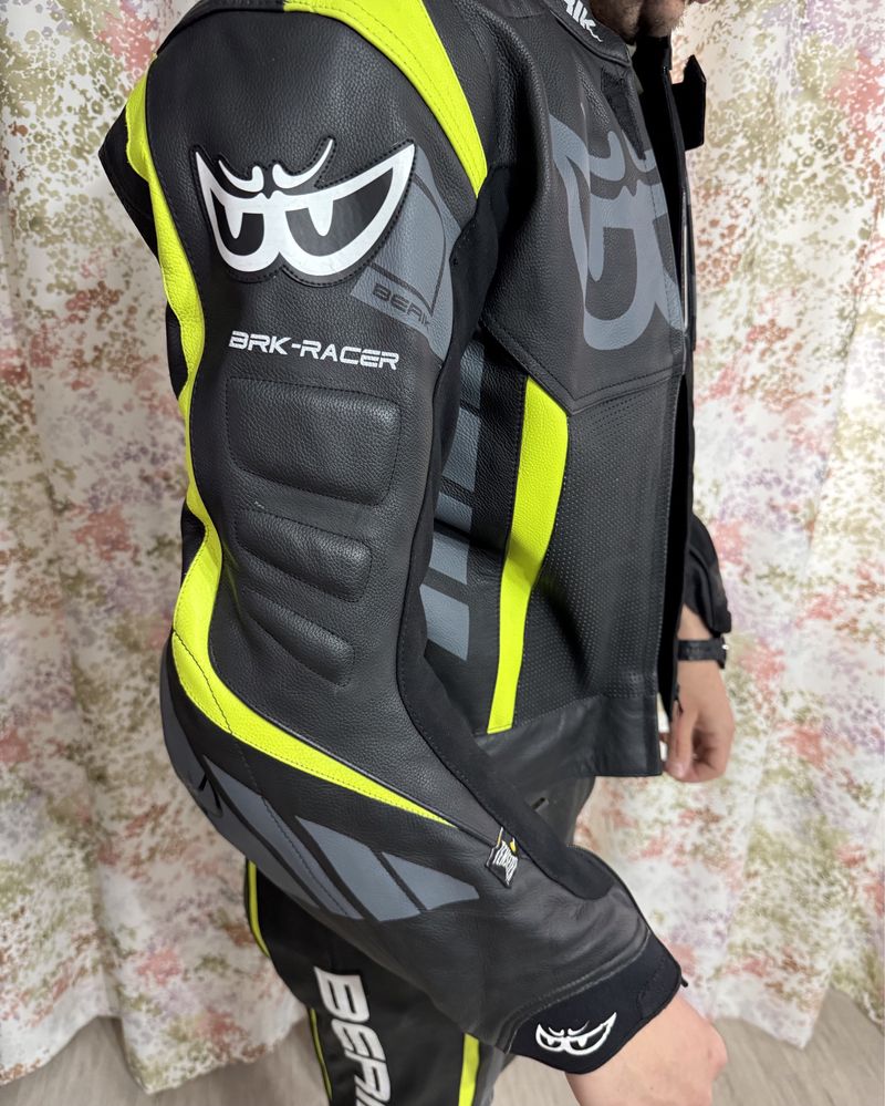 Berik Zakura 56 Costum moto 2 piese