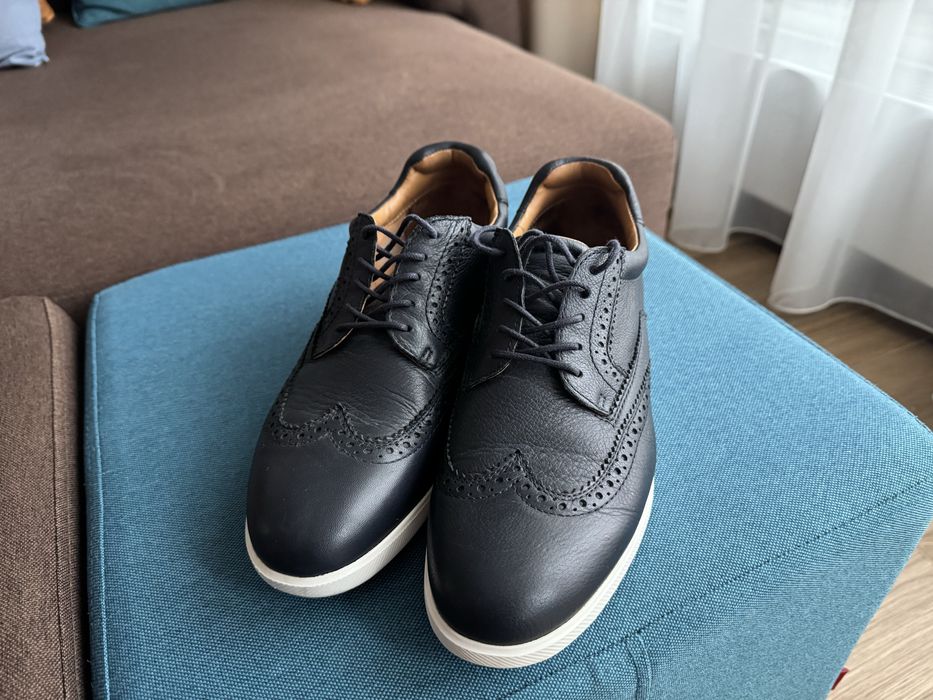 Елегантни мъжки обувки Massimo Dutti от естествена кожа