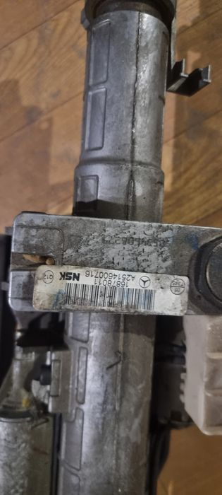 Продам рулевую колонку на Мерседес