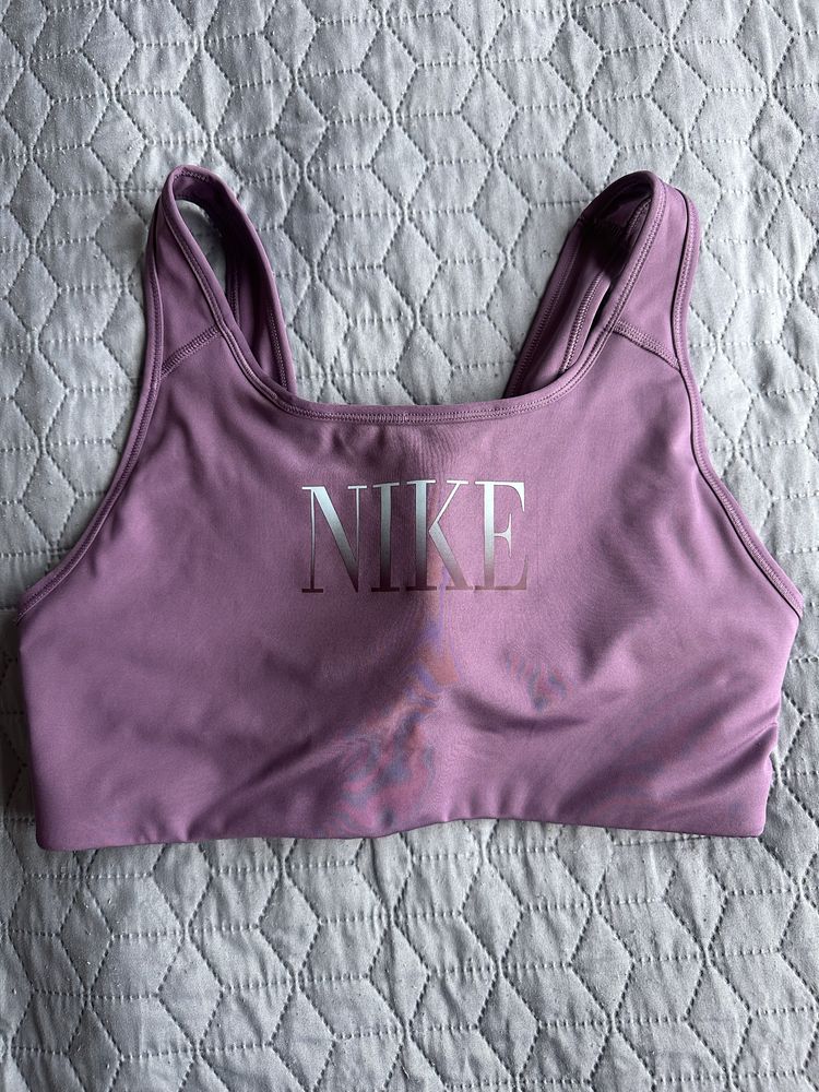 Дамско бюстие Nike